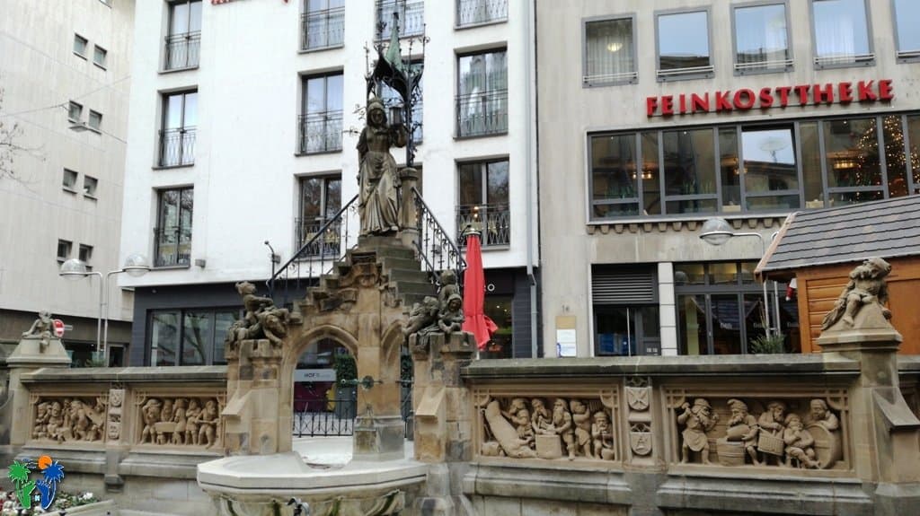 Heinzelmännchen Fountain