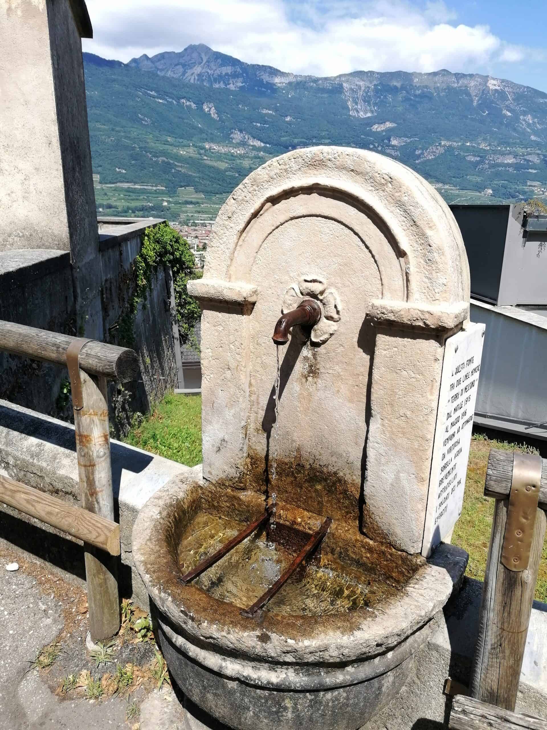 Fontana della Pace