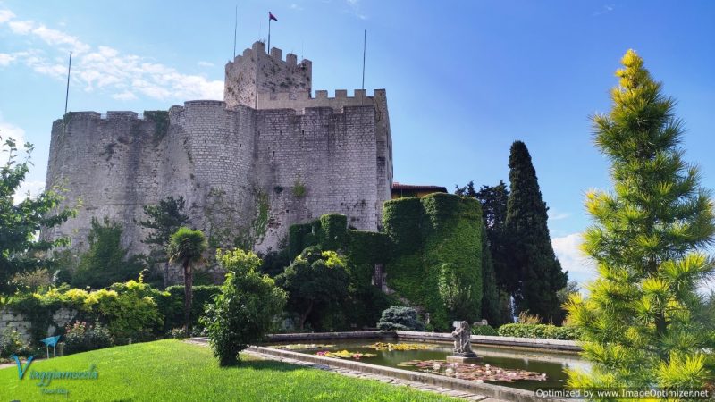 Castello e giardini
